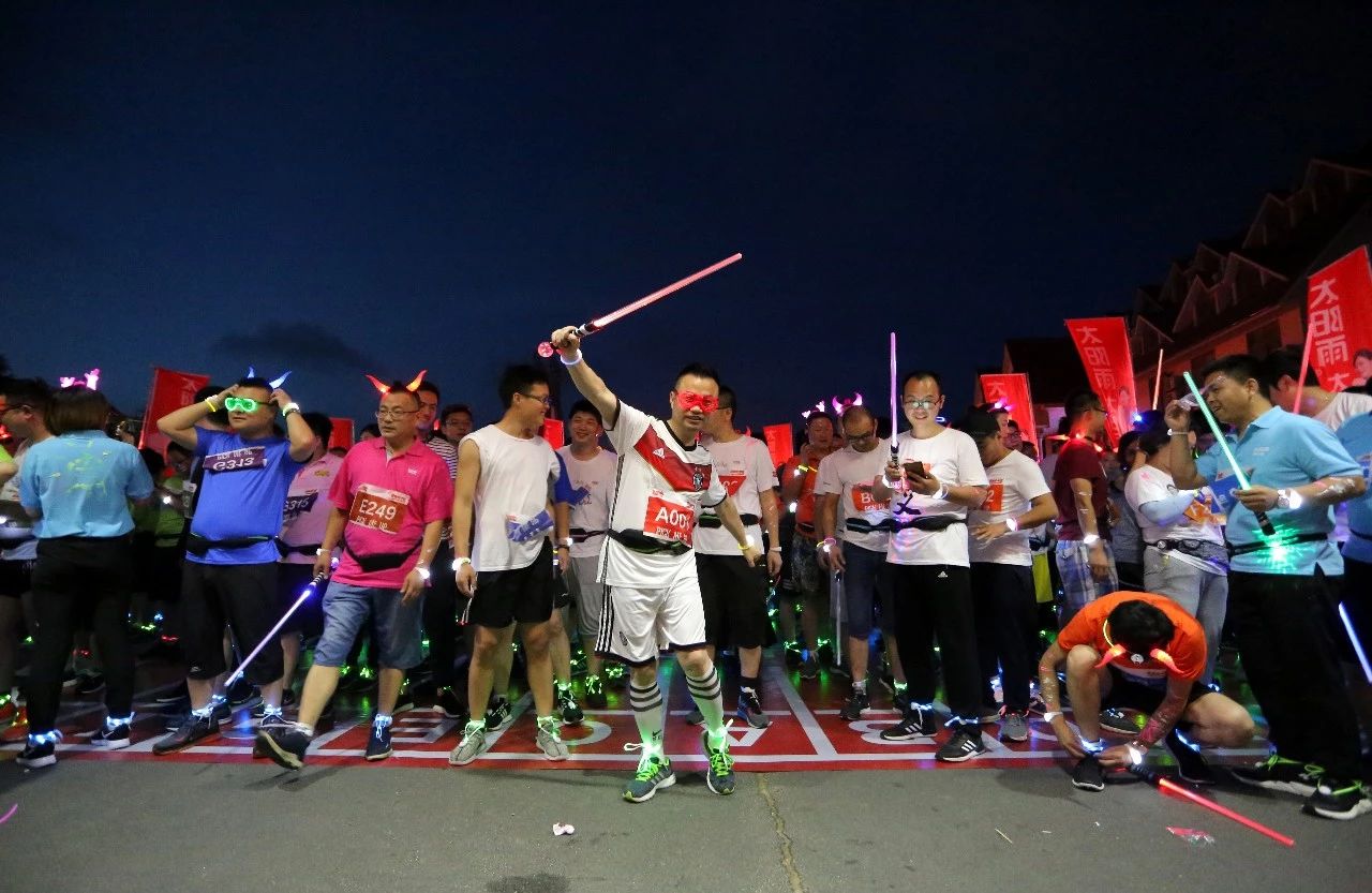太陽雨|太陽雨太陽能|太陽能熱水器|家用空氣能熱水器|家庭光伏發電系統|太陽雨空氣能采暖|太陽雨太陽能招商加盟代理|太陽雨凈水機|供電|供暖|供熱水