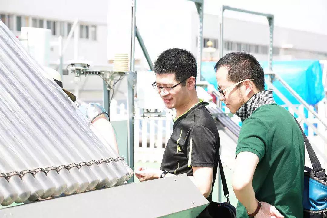 空氣能,太陽能,熱水器