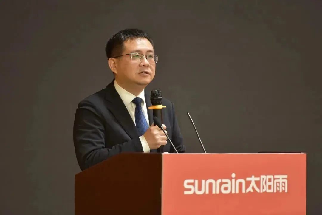 空氣能,太陽(yáng)能,熱水器