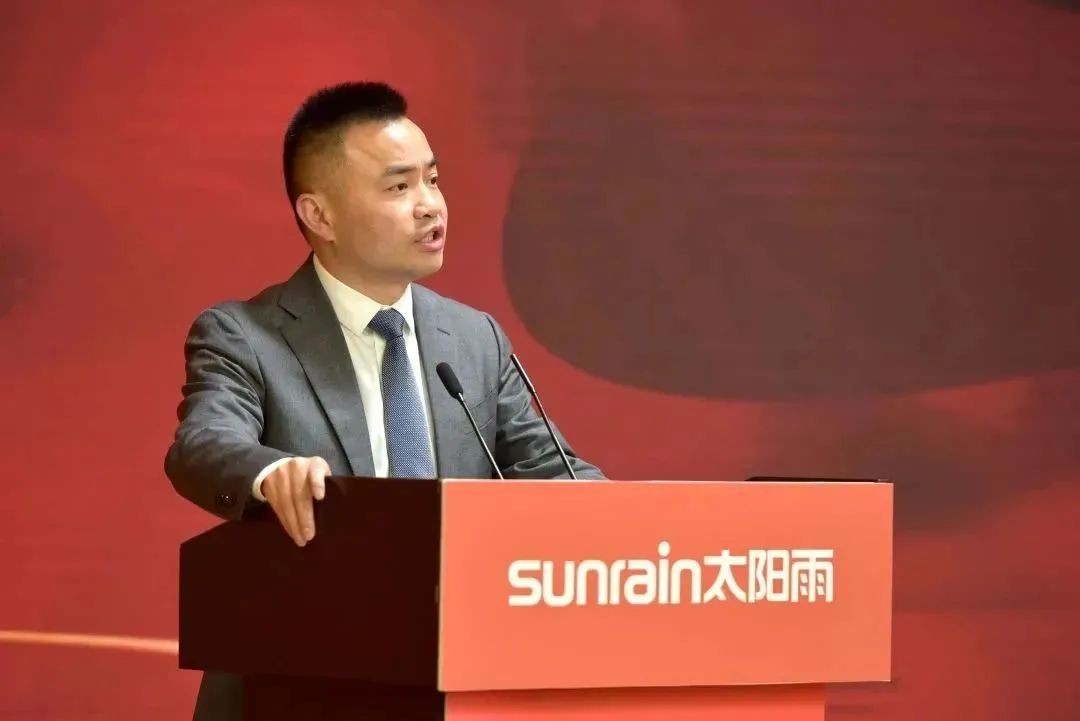 空氣能,太陽(yáng)能,熱水器