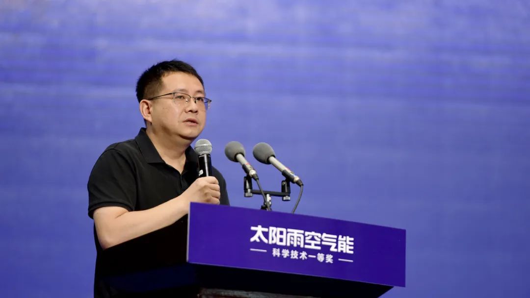 空氣能,太陽(yáng)能,熱水器