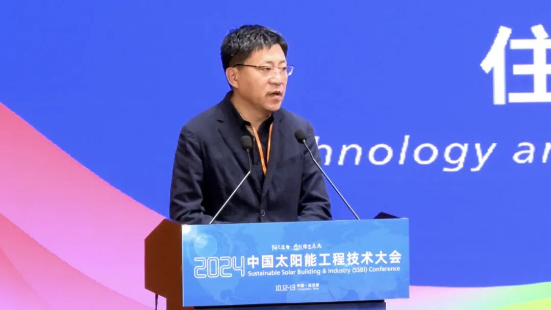 空氣能,太陽(yáng)能,熱水器